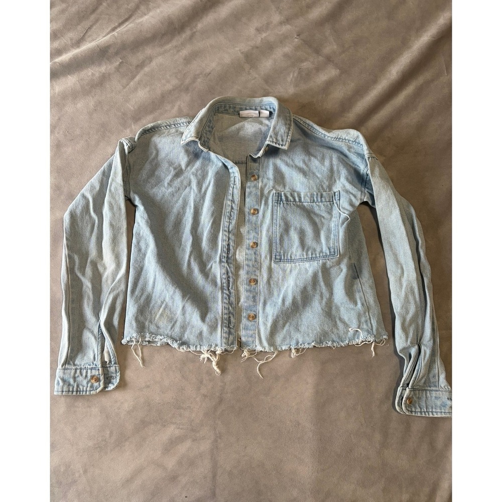 Noisy May Light Wash Cropped Denim Shirt Frayed Hem Small Light Blue Button Down
